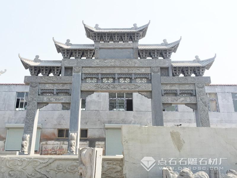 三門(mén)五樓青石牌坊